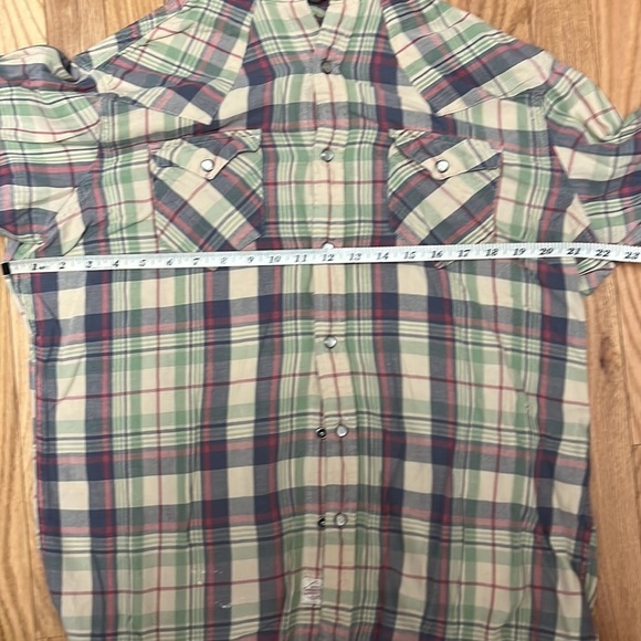 Western Plaid Shirt with‎ Pearl Snaps - Picture 8 of 9